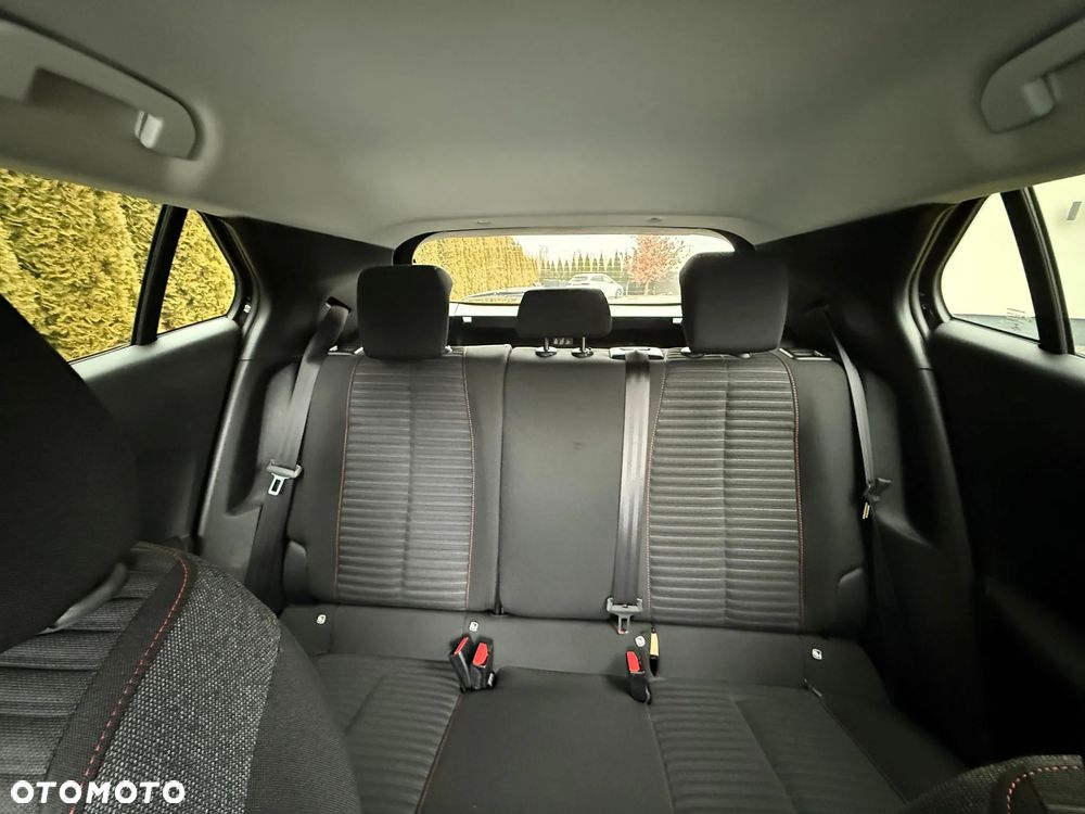 Peugeot 2008 1.2 PureTech Active Pack S&S - 11