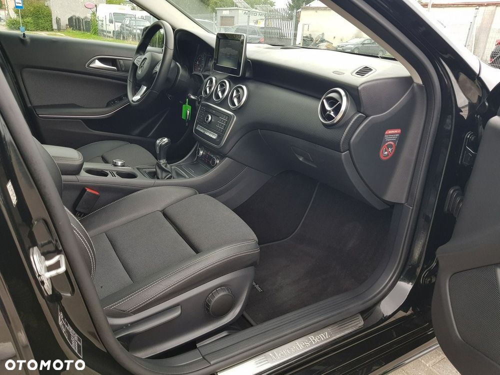 Mercedes-Benz Klasa A 160 Style - 16