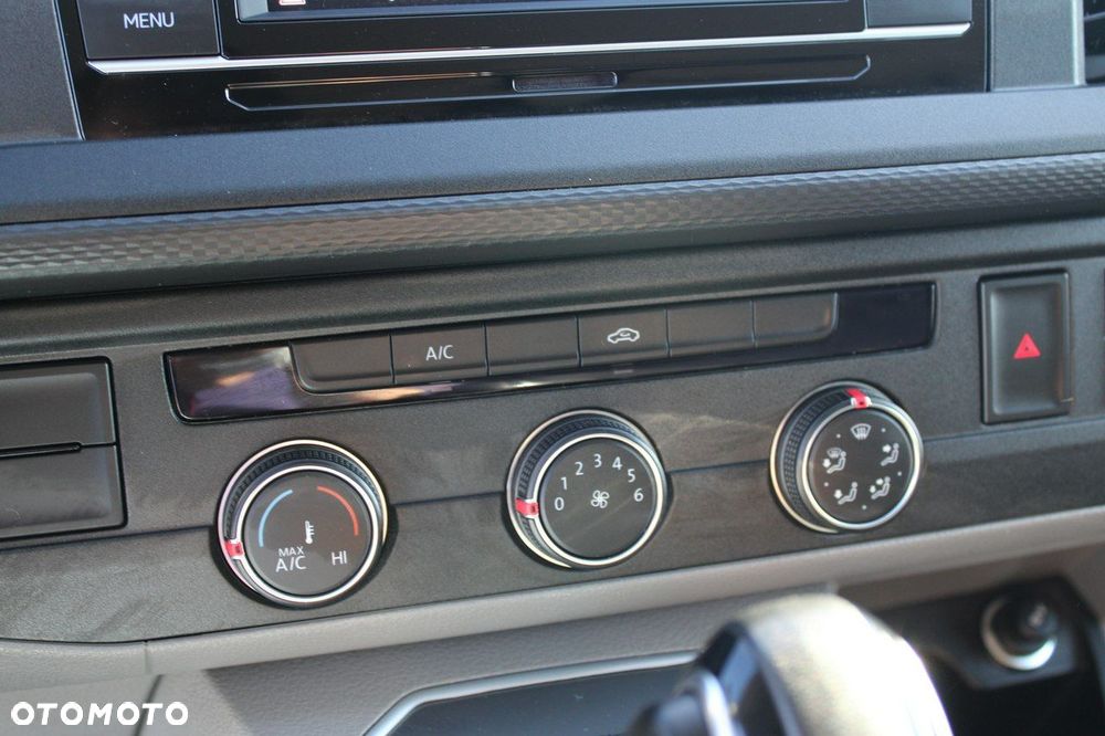 Volkswagen Transporter - 31