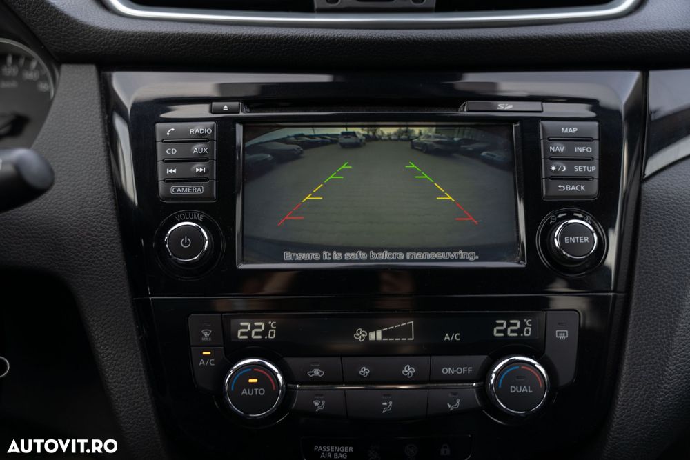 Nissan Qashqai 1.6 DIG-T N-Connecta - 21