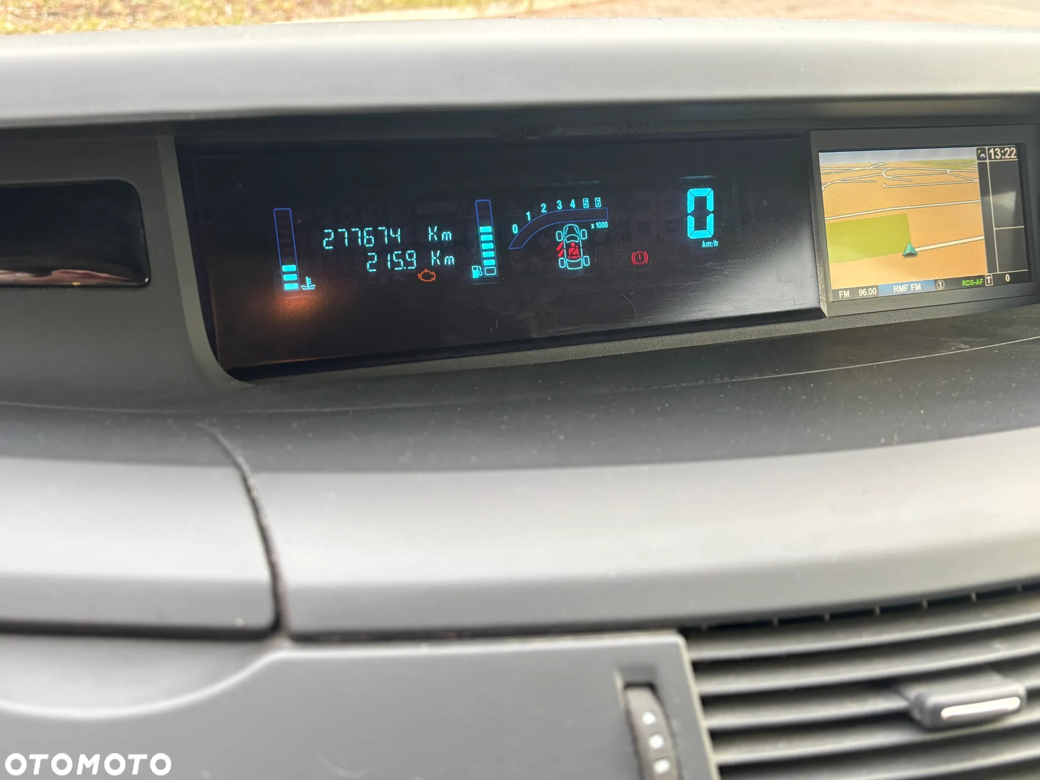 Renault Espace 2.0 dCi 150 FAP Celsium - 27