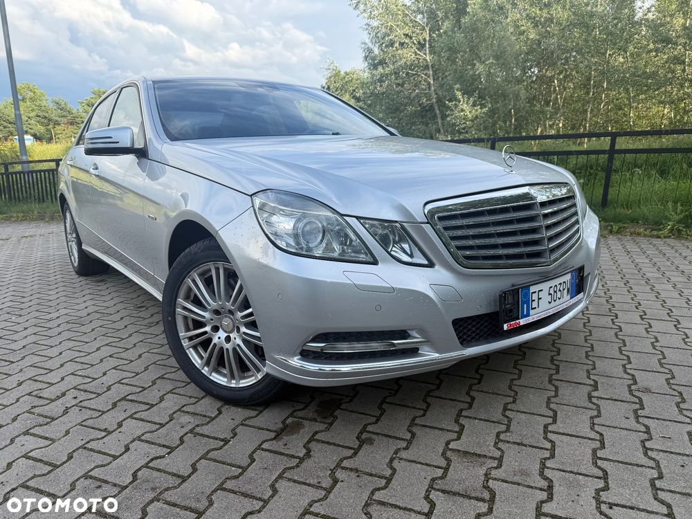 Mercedes-Benz Klasa E 350 CDI DPF BlueEFFICIENCY 7G-TRONIC Elegance - 4