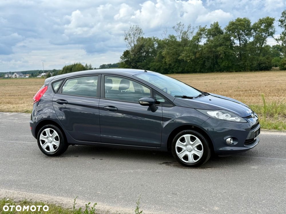 Ford Fiesta 1.25 Celebration - 10
