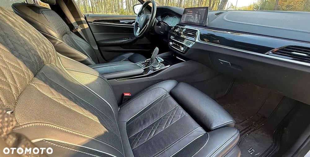 BMW Seria 5 540i xDrive Luxury Line - 10