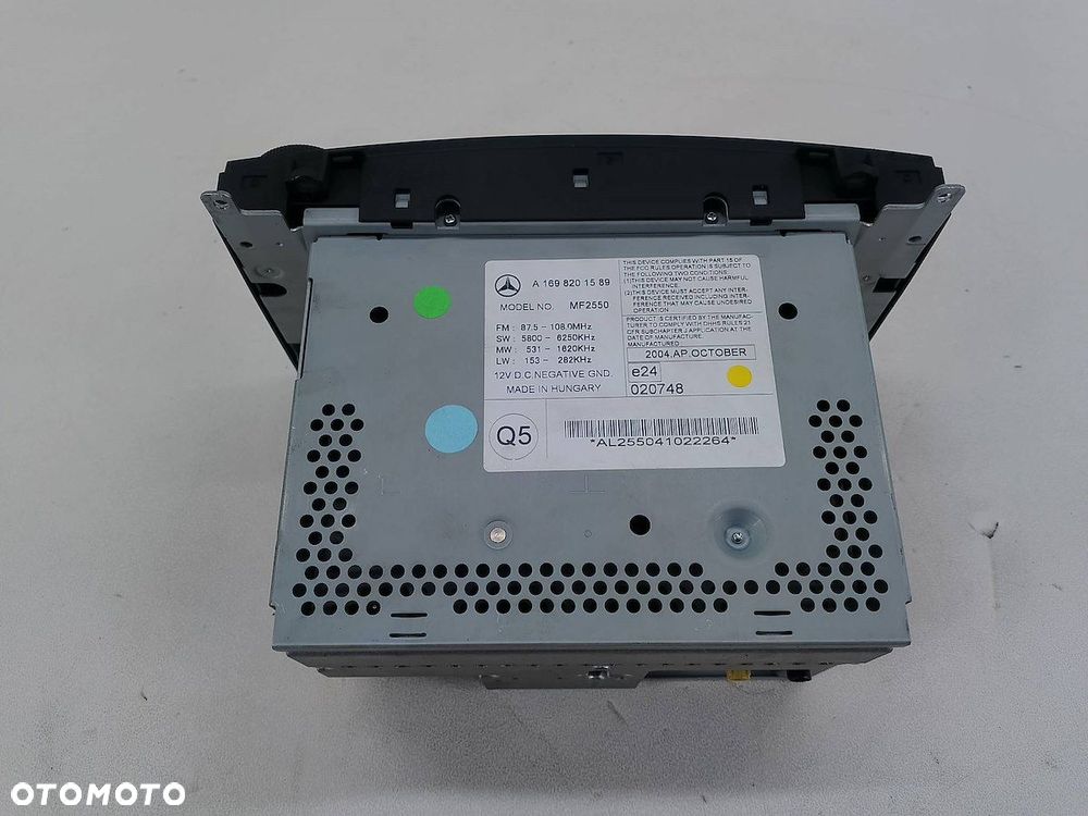 RADIO  MERCEDES-BENZ KLASA A W169 A1698201589 - 2