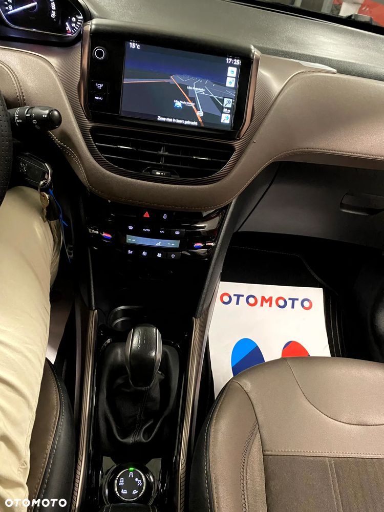 Peugeot 2008 1.6 VTi Allure - 15