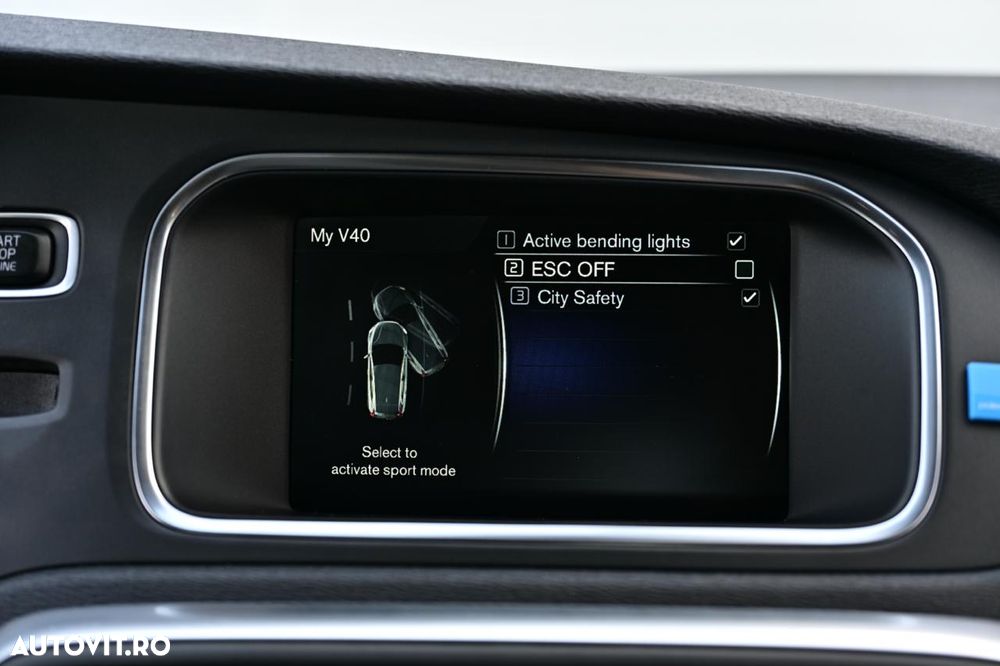 Volvo V40 D3 Geartronic RDesign - 28