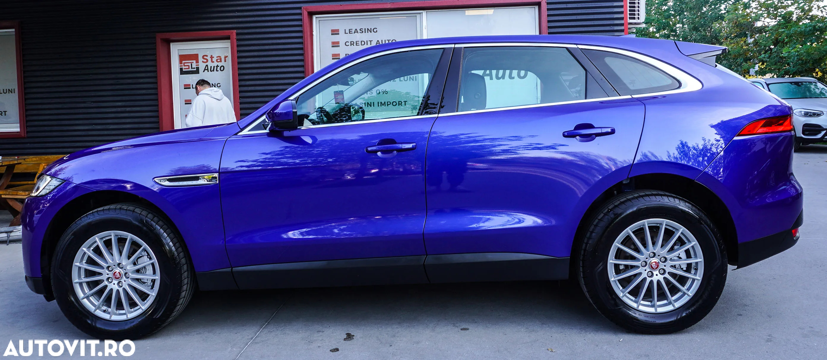 Jaguar F-Pace 25d AWD Pure - 10