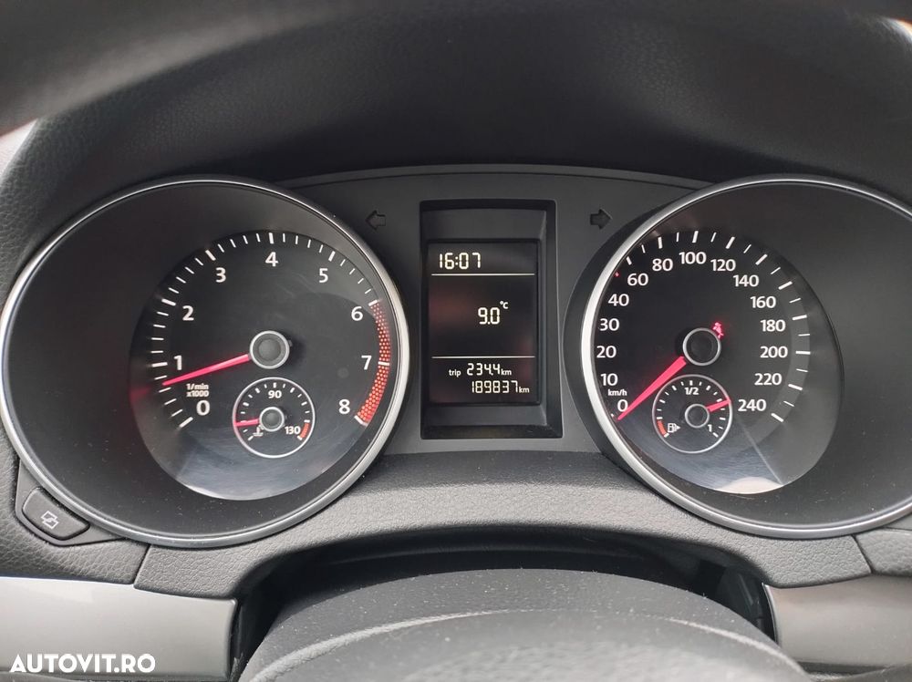 VOLKSWAGEN Golf 2011 — imagine 6