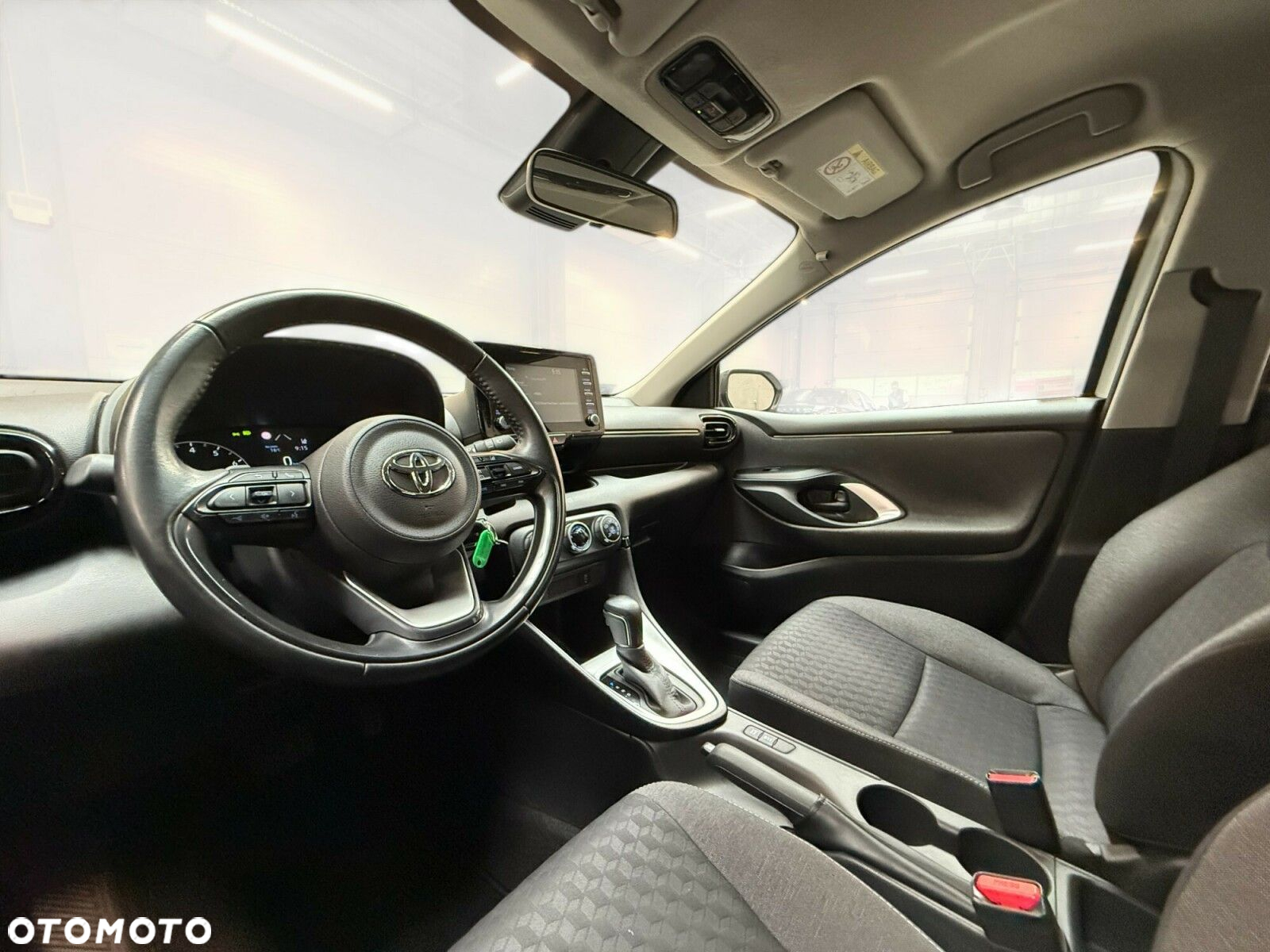 Toyota Yaris - 16