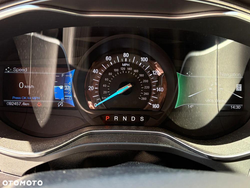 Ford Fusion - 11
