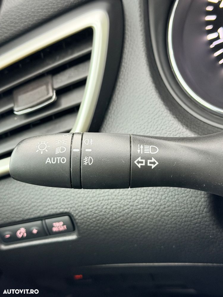 Nissan Qashqai 1.2 DIG-T Start/Stop Tekna - 37