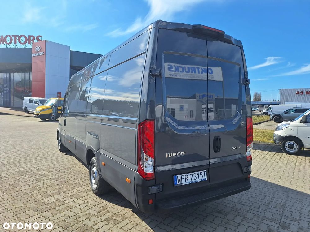 Iveco Daily 35S18 HiMatic furgon 16m blaszak automat FV23% MAXI - 6