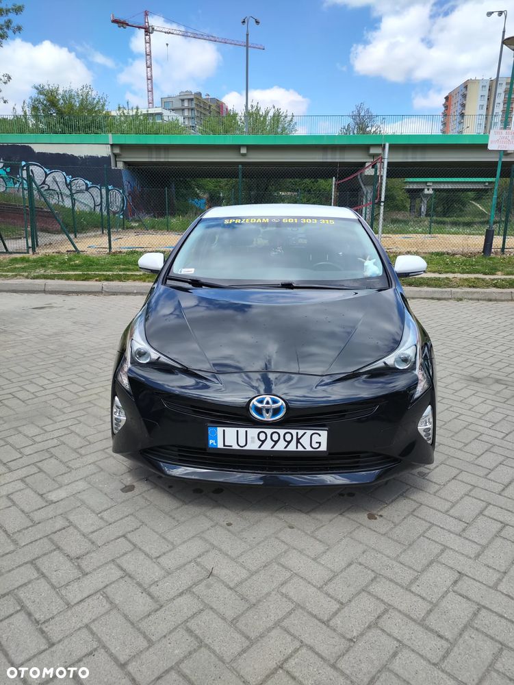 Toyota Prius Hybrid - 1