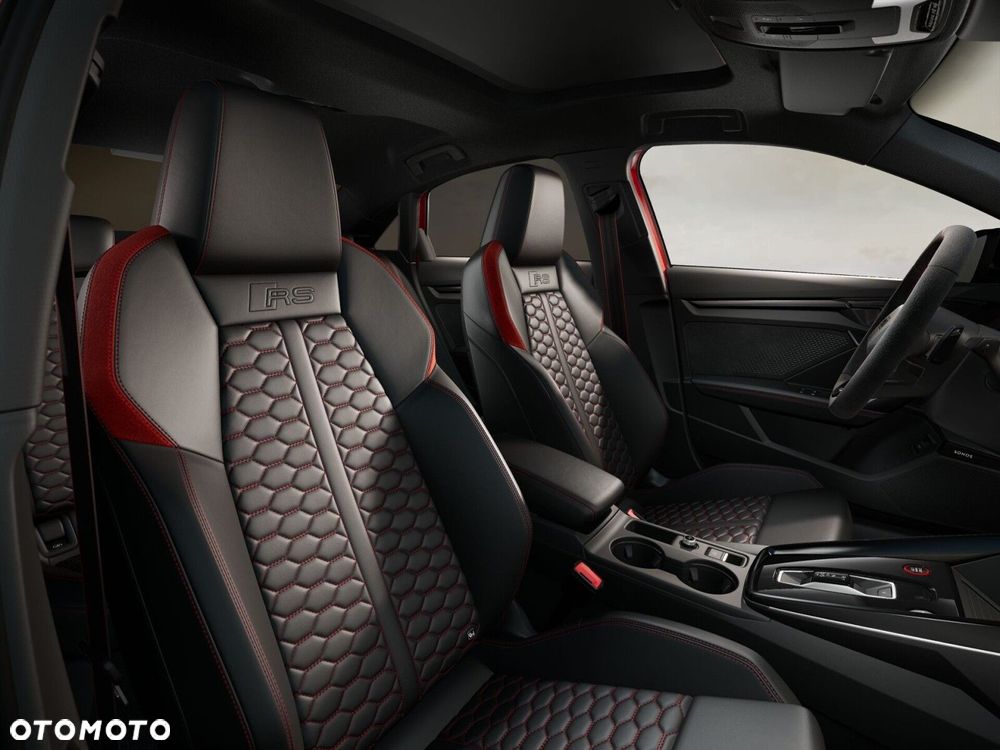 Audi RS3 Limousine - 8