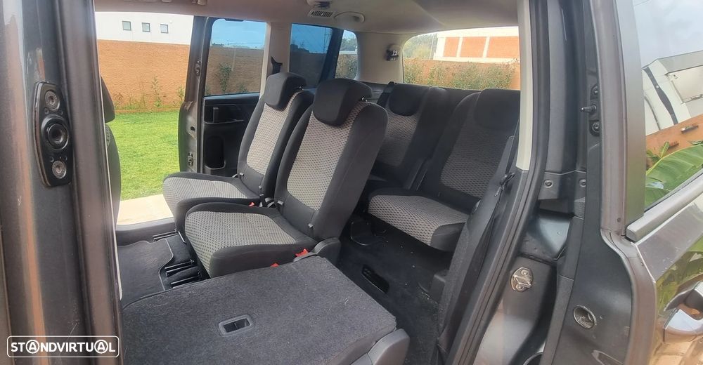 VW Sharan - 14