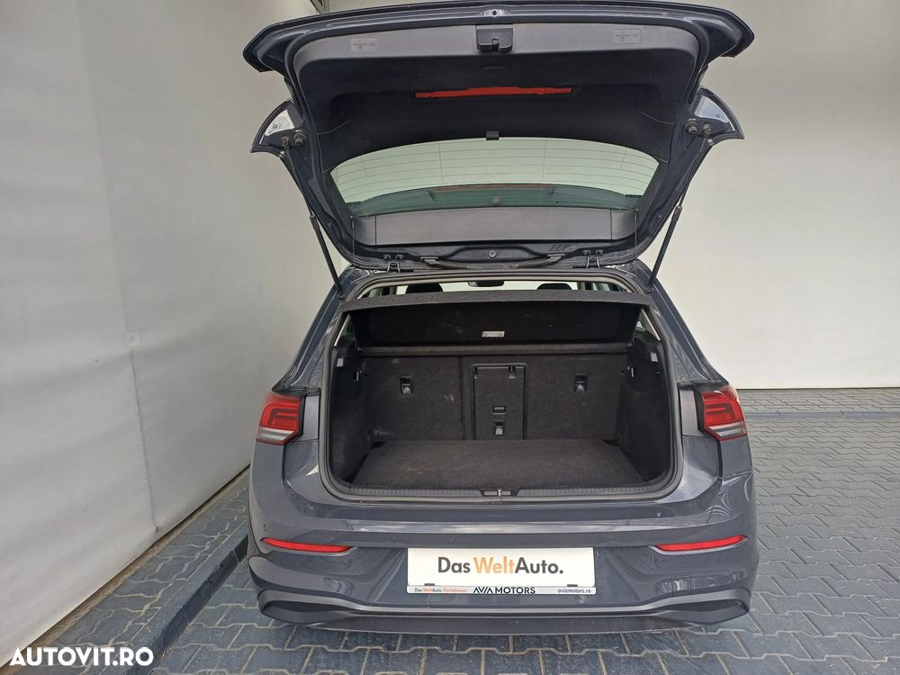 Volkswagen Golf 1.5 eTSI ACT DSG MHEV Life - 31