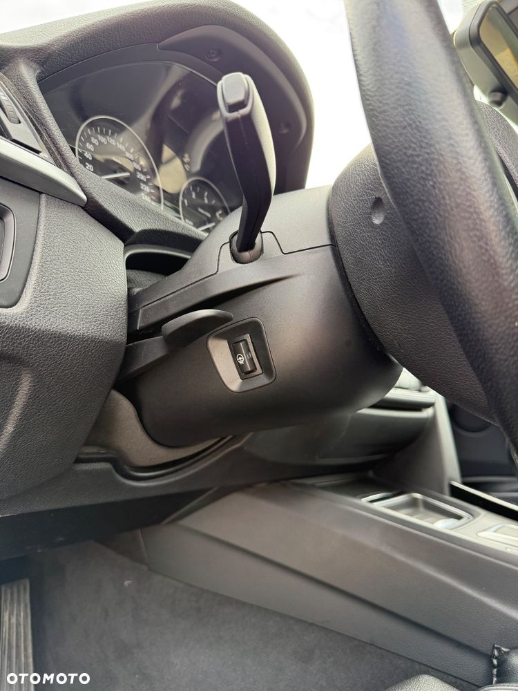 BMW Seria 3 - 16