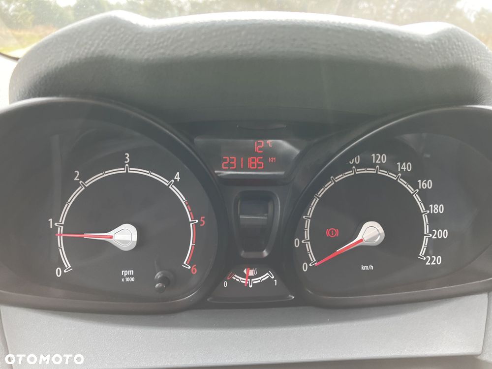 Ford Fiesta 1.4 TDCi Trend - 16