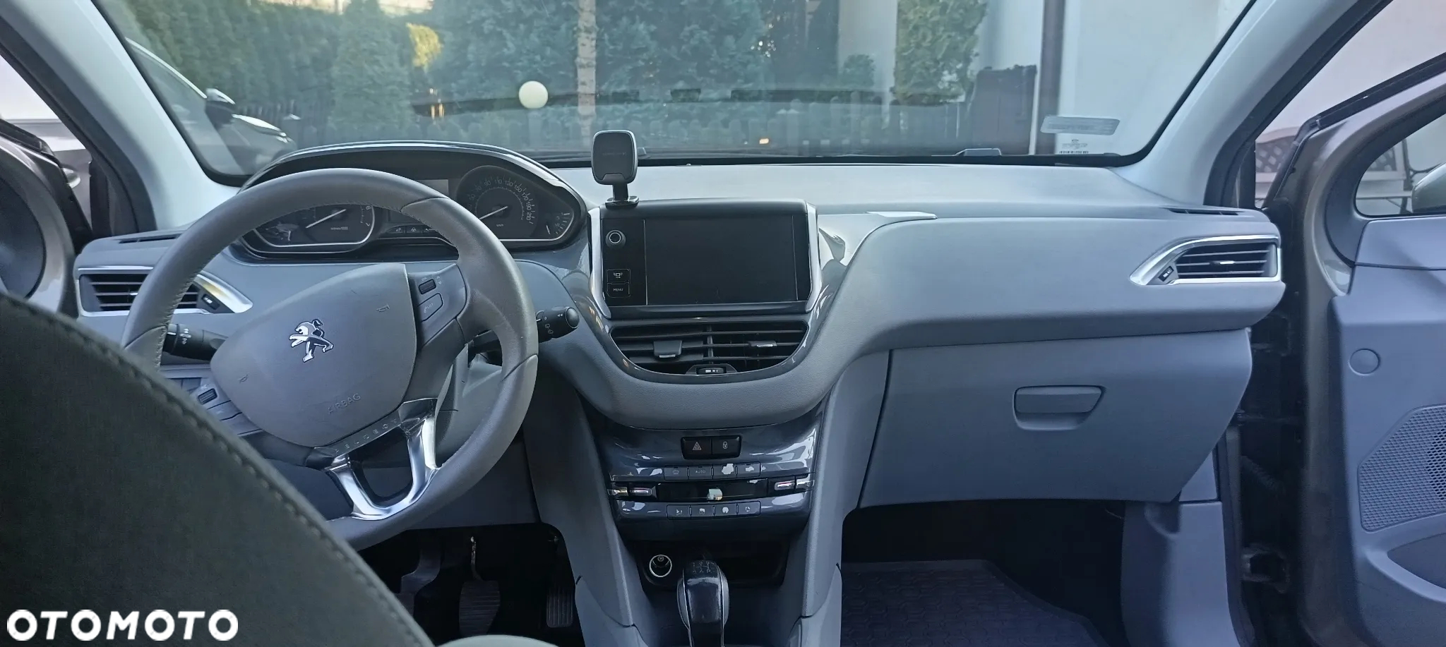 Peugeot 208 1.2 PureTech Allure - 6