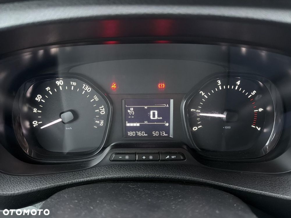 Toyota PROACE - 15