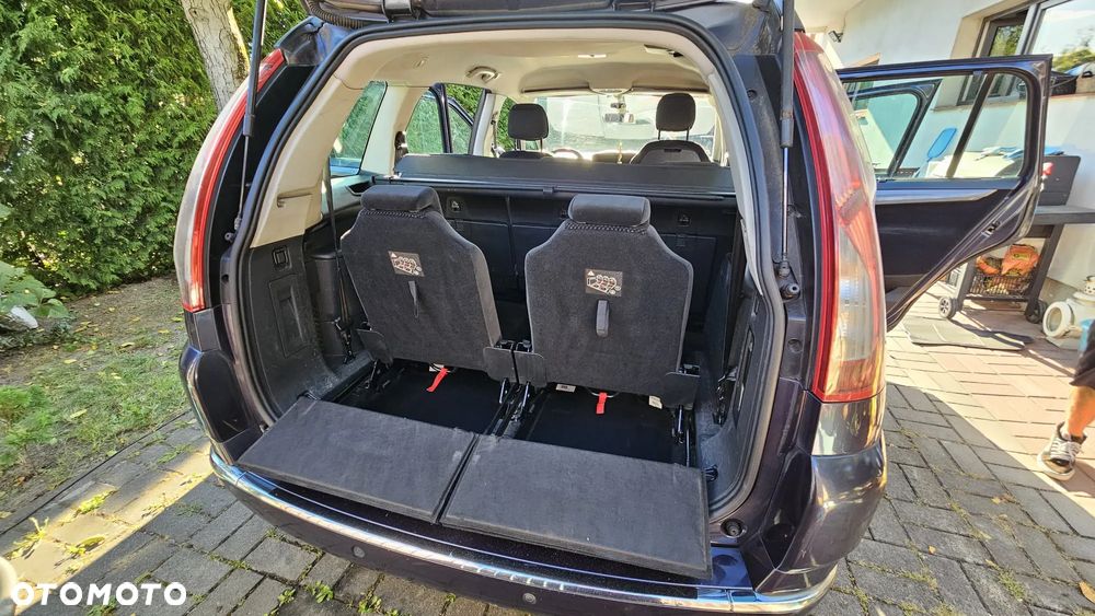 Citroën C4 Grand Picasso - 11