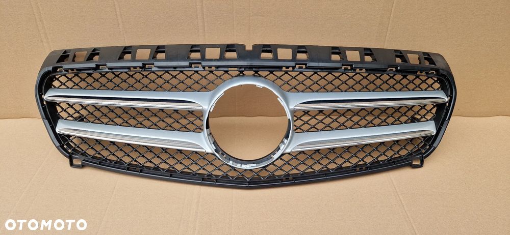 ATRAPA GRILL MERCEDES A-KLASA W176 12-18 ORGINAŁ CAŁA !! - 1