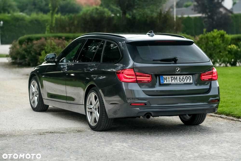 BMW Seria 3 318d Sport Line Shadow - 12