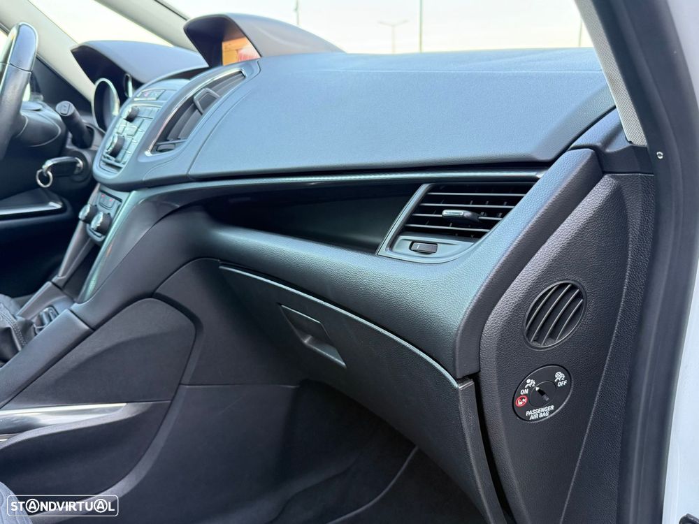 Opel Zafira 2.0 CDTI Cosmo S/S - 28