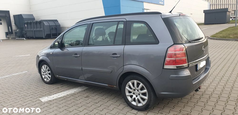 Opel Zafira 1.9 CDTI - 7