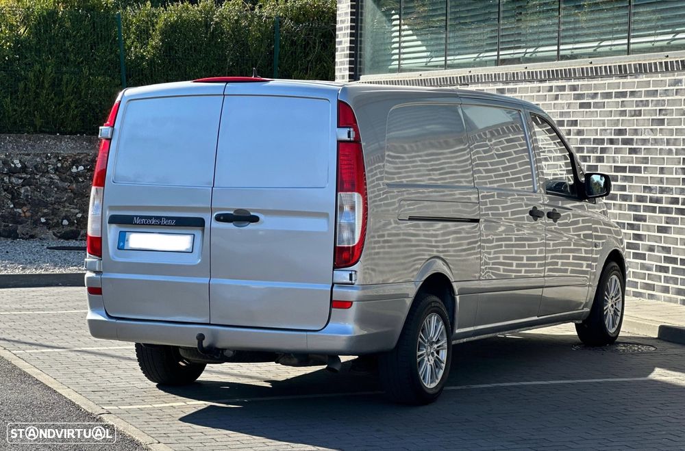 Mercedes-Benz Vito - Automática - 7