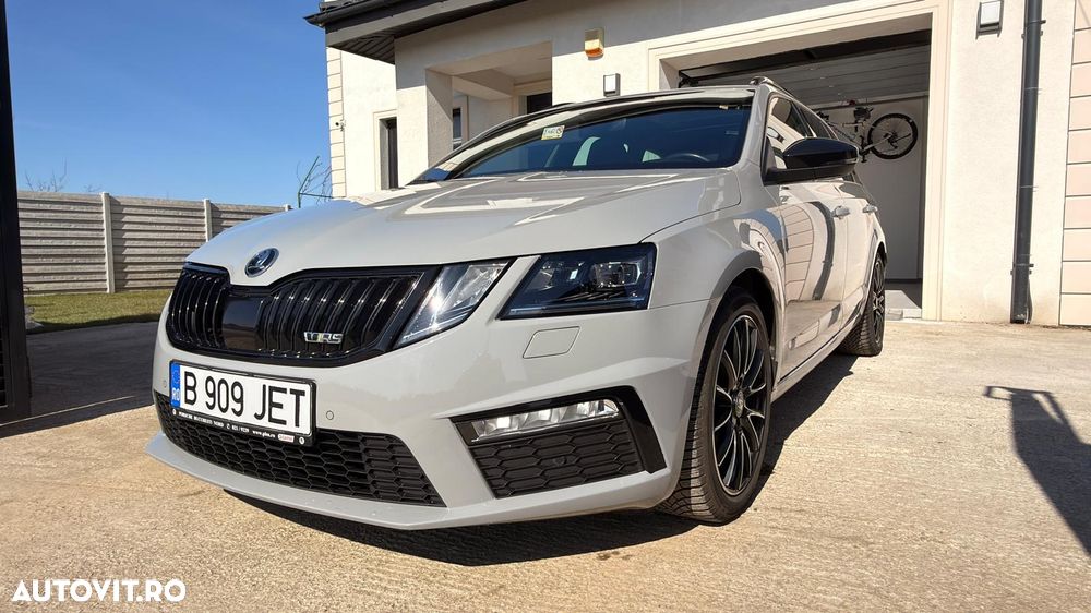 Skoda Octavia 2.0 245 TSI DSG RS - 10