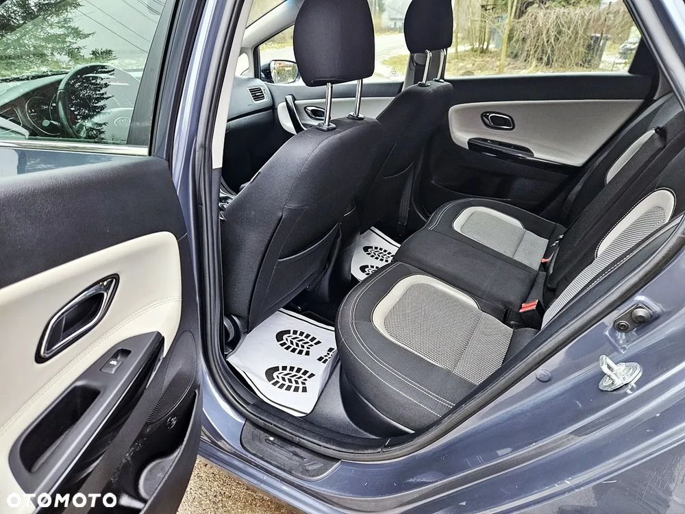 Kia Ceed 1.6 CRDi 128 Spirit - 17