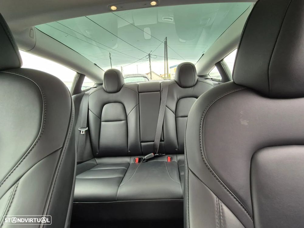 Tesla Model 3 Standard Range Plus RWD - 11