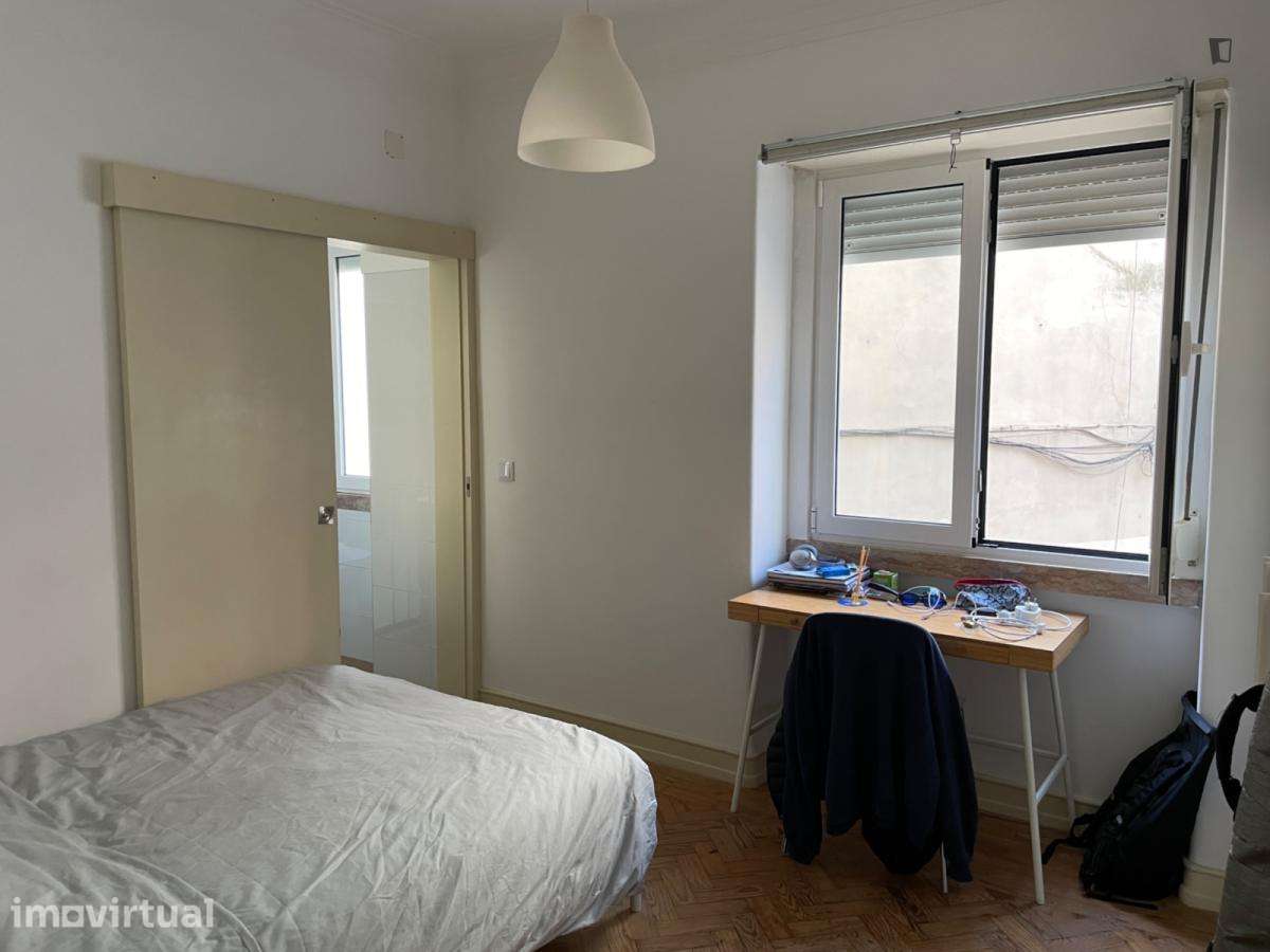 Quarto - localizado em Santa Apolónia Lisbon - Grande imagem: 4/13