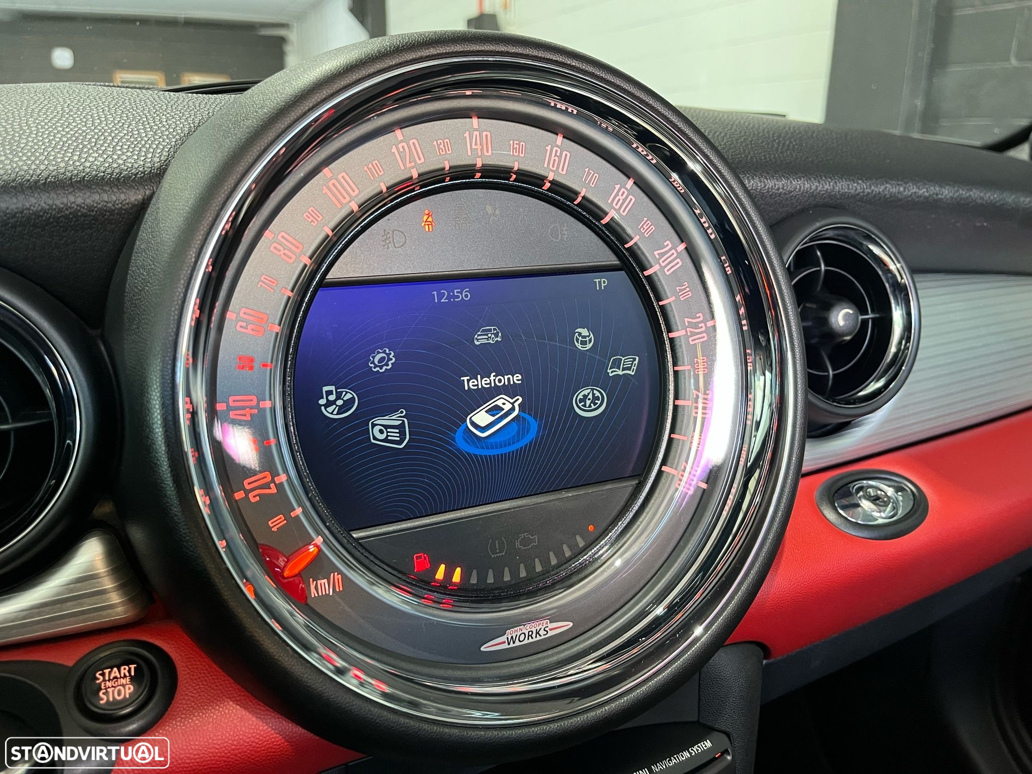 MINI Cabrio John Cooper Works - 17
