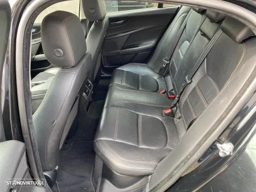 Jaguar XE 2.0 D R-Sport Aut. - 8