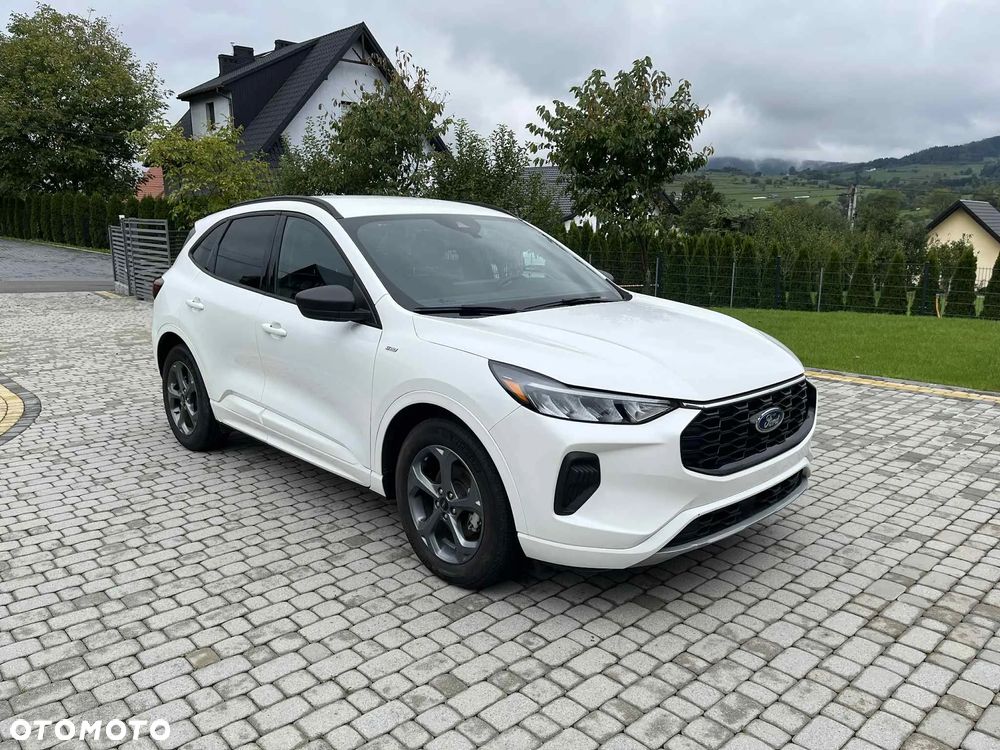 Ford Kuga 1.5 EcoBoost ST-LINE X - 24