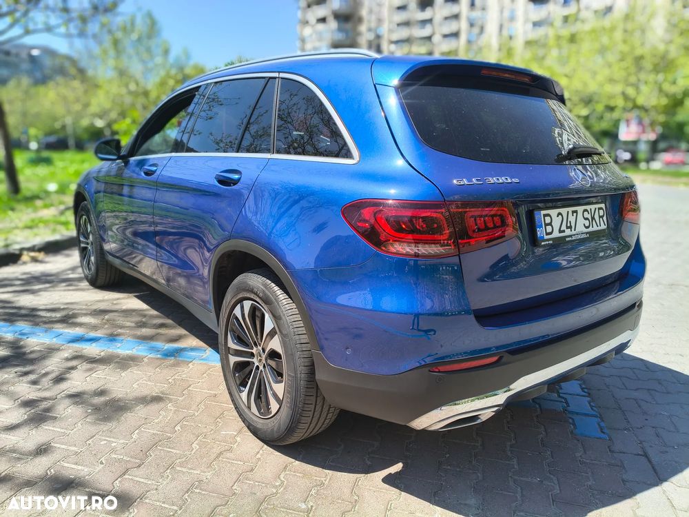 Mercedes-Benz GLC 300 e 4MATIC - 28