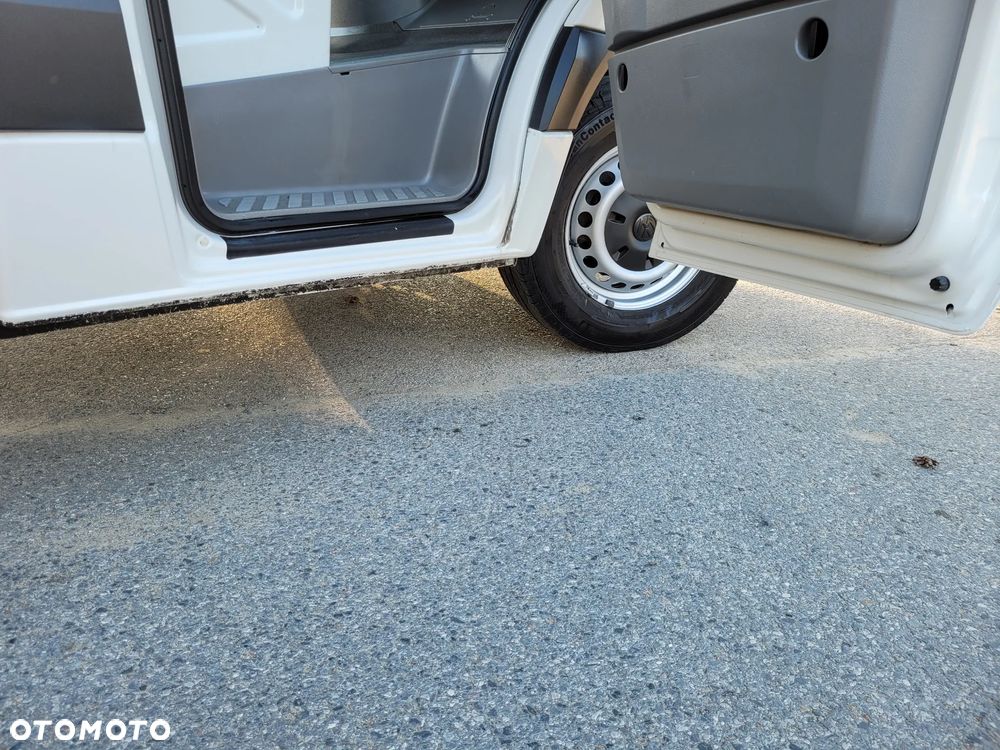 Volkswagen Crafter - 33