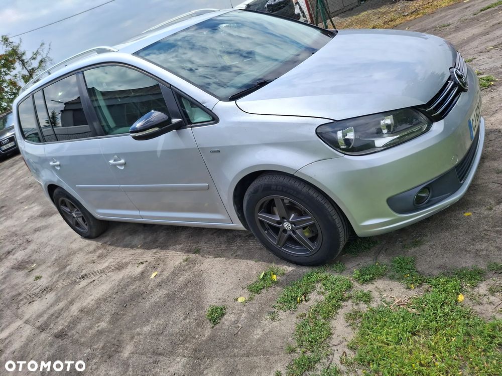 Volkswagen Touran - 5