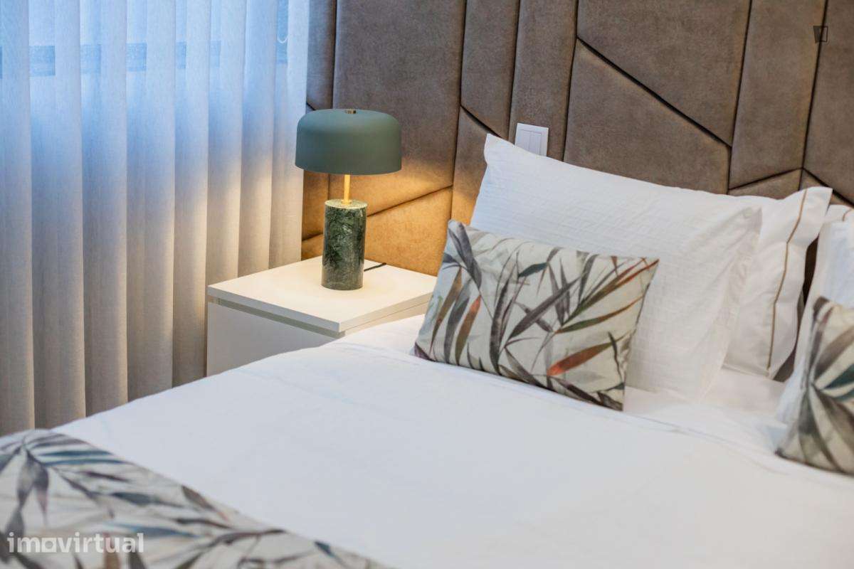 Apartamento com 1 quartos - localizado em Ramalde Porto - Grande imagem: 3/35