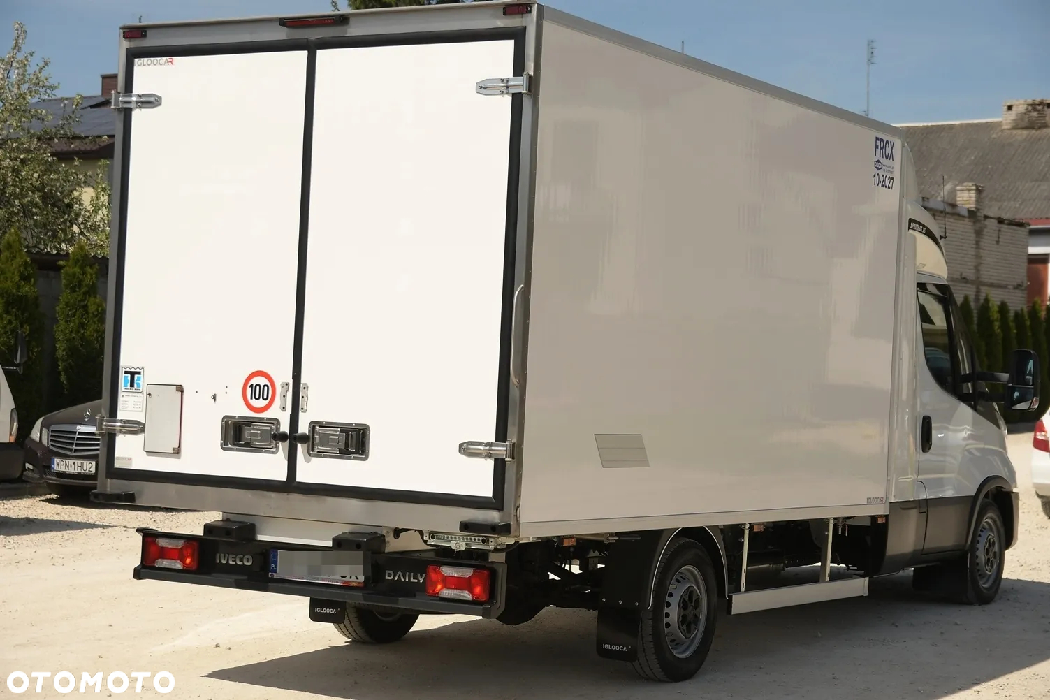 Iveco DAILY 35-180 HiMATIC Mroźnia +25/-25 * 7 PALET * THERMO KING V300 MAX * Salon PL - 8