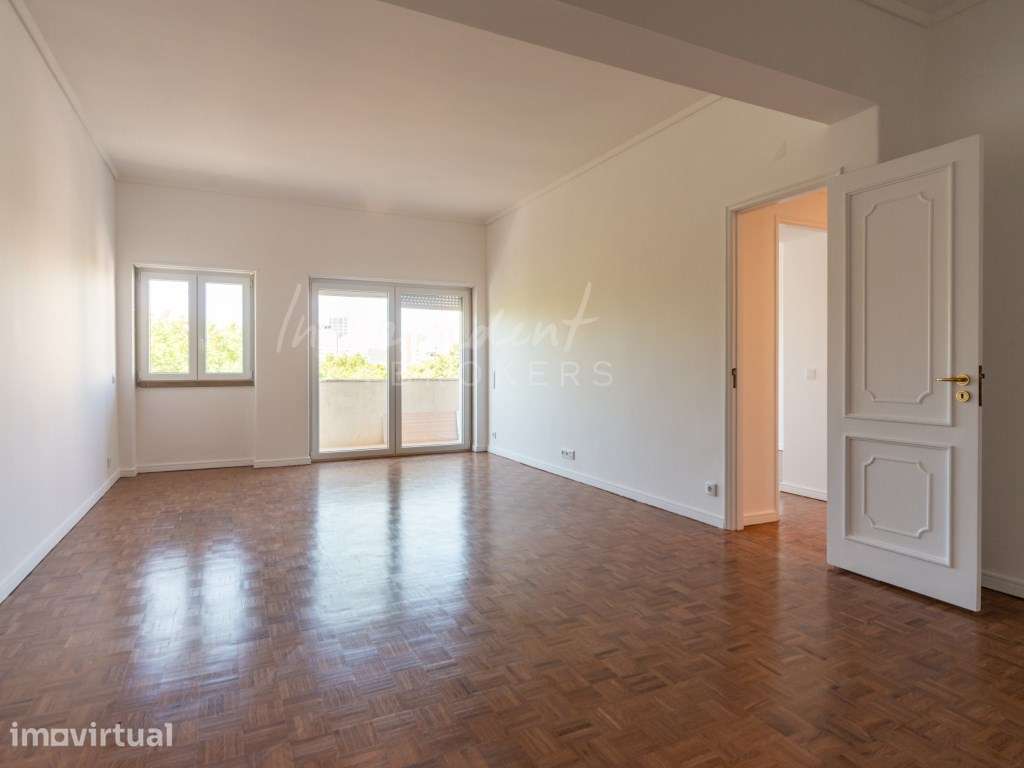 APARTAMENTO T3 PARA ARRENDAMENTO [CAMPO PEQUENO] - Grande imagem: 3/24