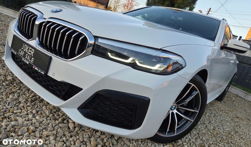 BMW Seria 5 520d Touring M Sport Edition - 1