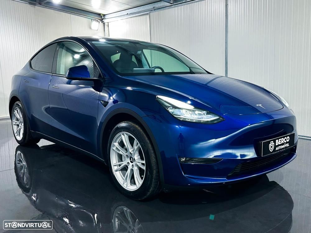 Tesla Model Y Long Range Dual Motor AWD - 4