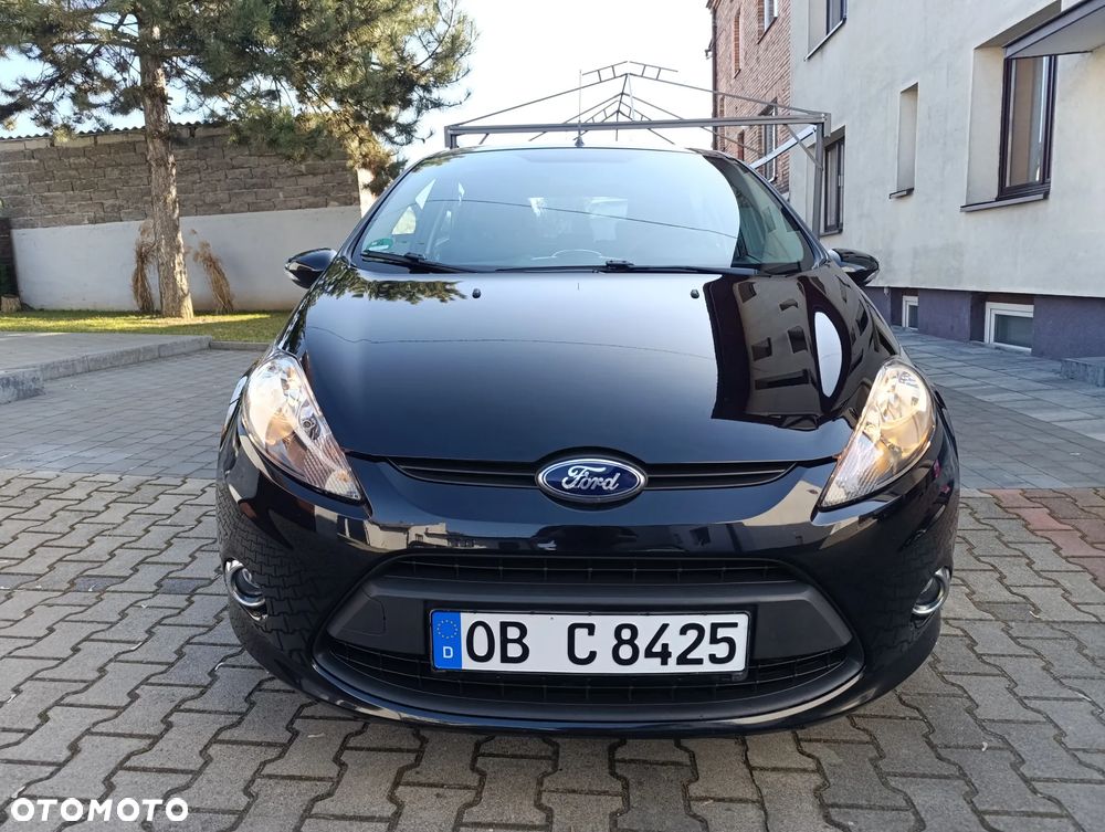 Ford Fiesta 1.25 Celebration - 3