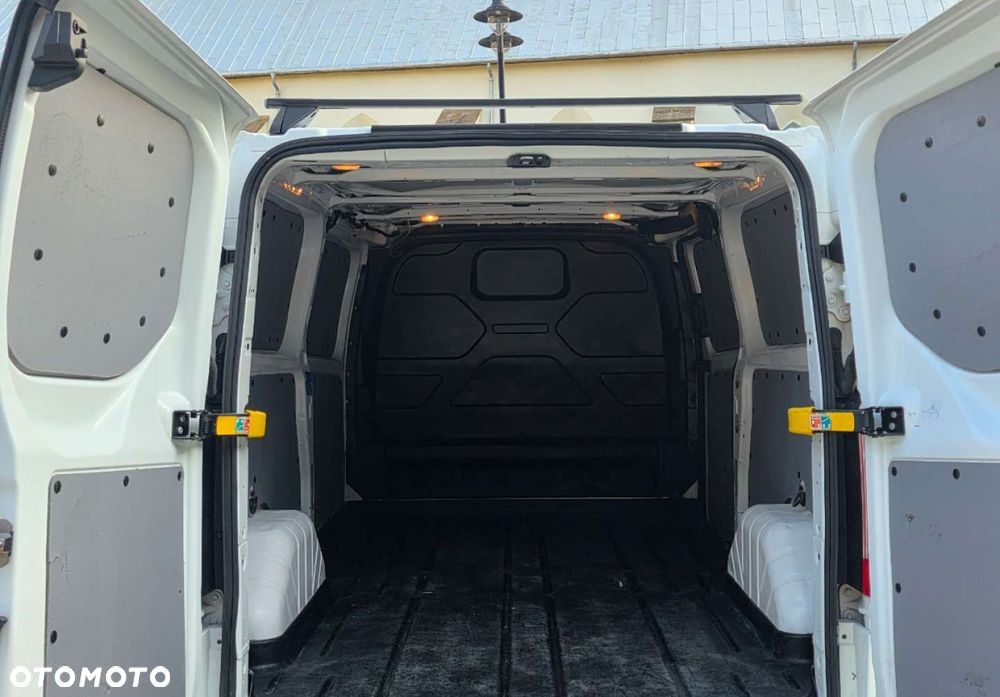 Ford Transit Custom - 32
