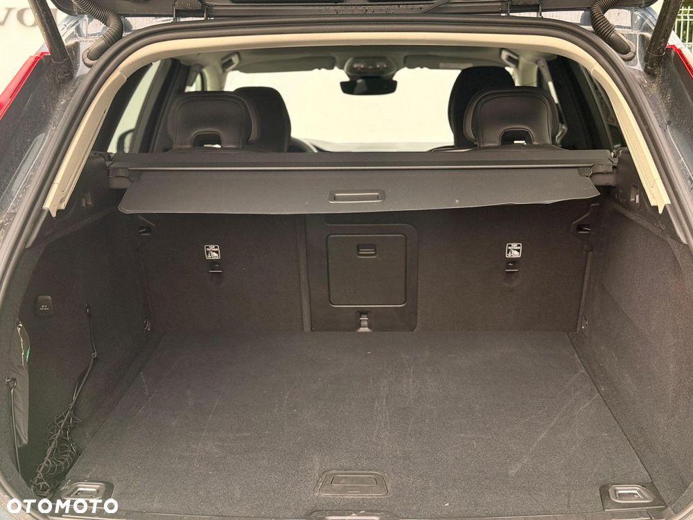 Volvo XC 60 - 35