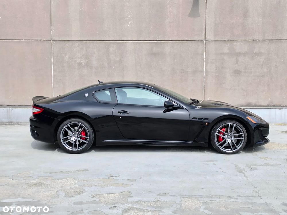 Maserati GranTurismo MC Stradale - 8
